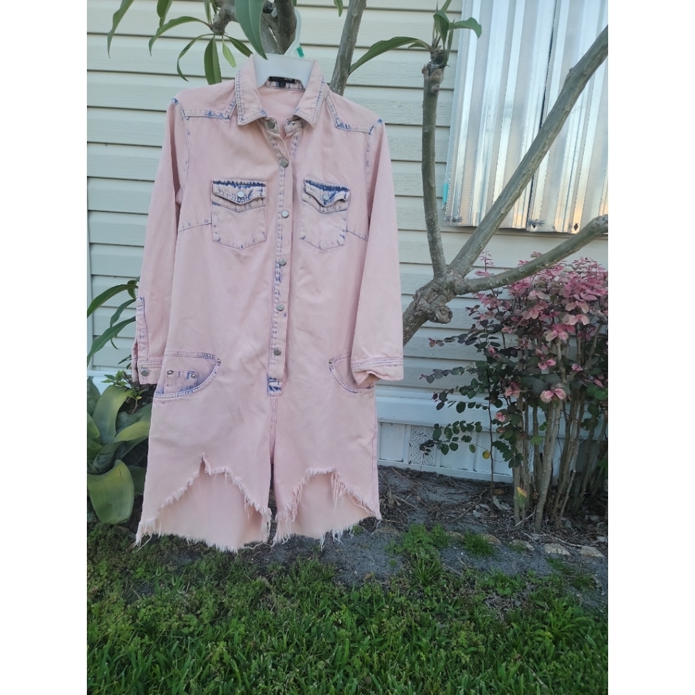 Fashion Nova L/S Distressed Pink Denim Shortalls/Romper Large EUC - Picture 1 of 14